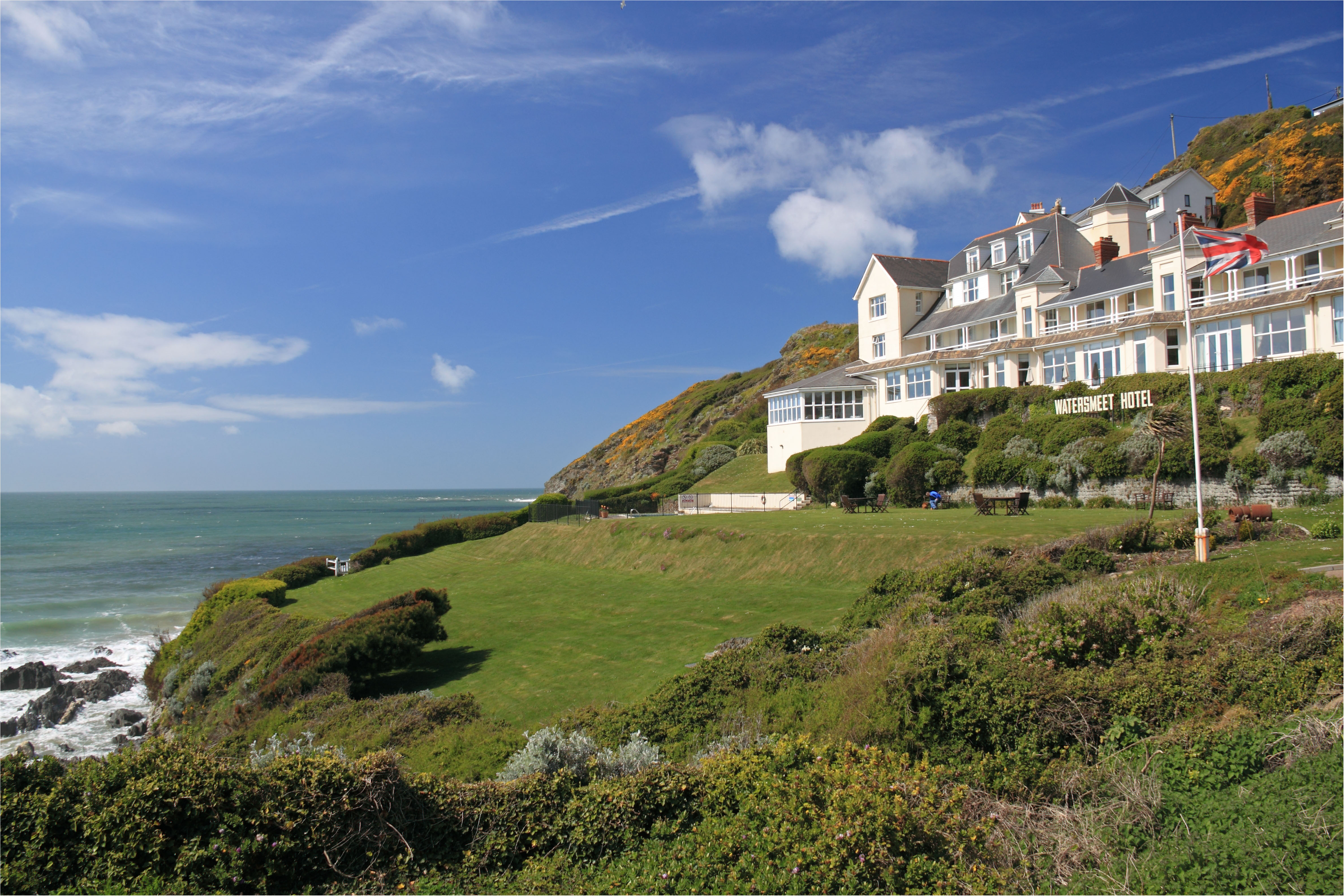 watersmeet-hotel-by-the-sea-in-devon.jpg