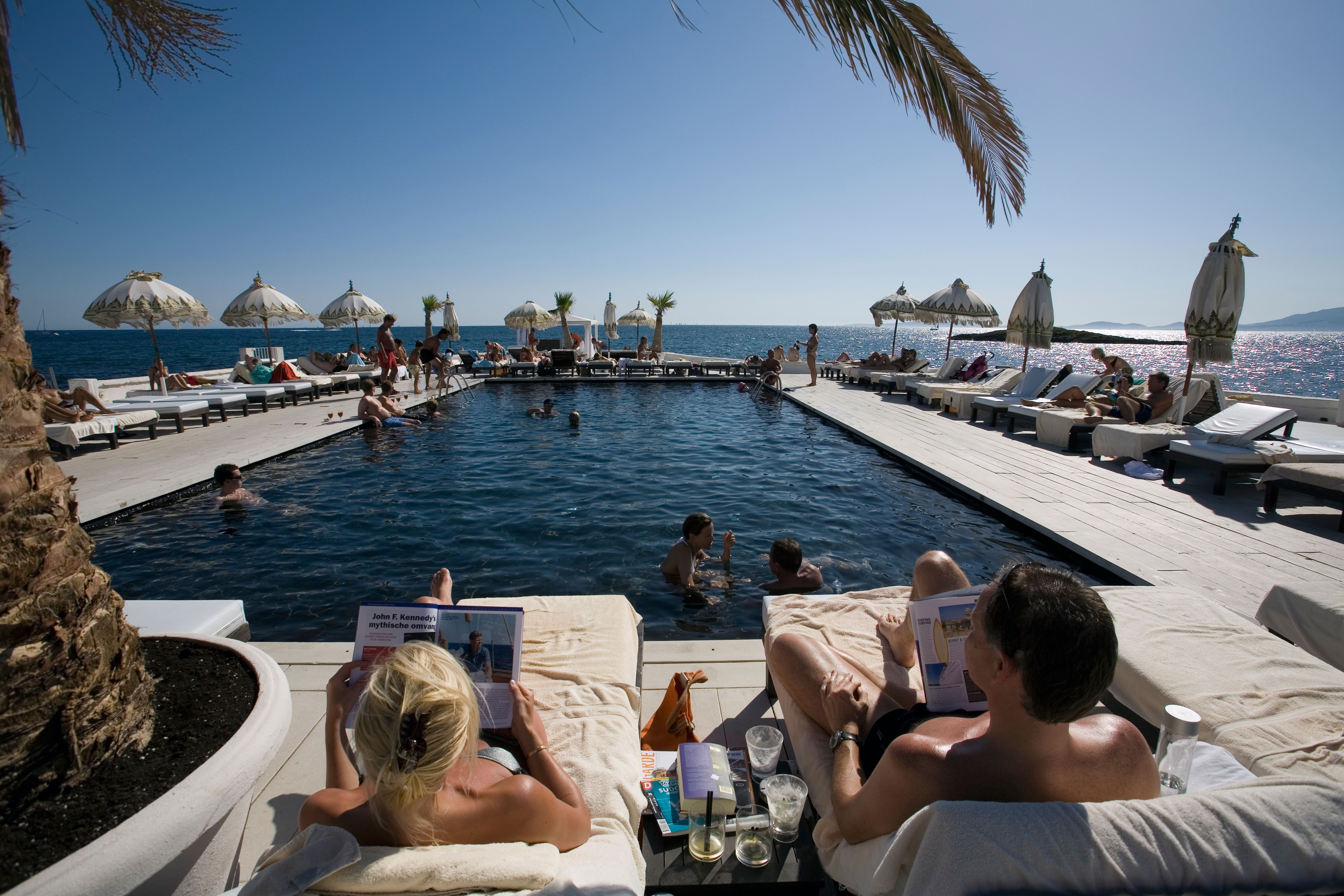 beach-club-in-the-world.jpg