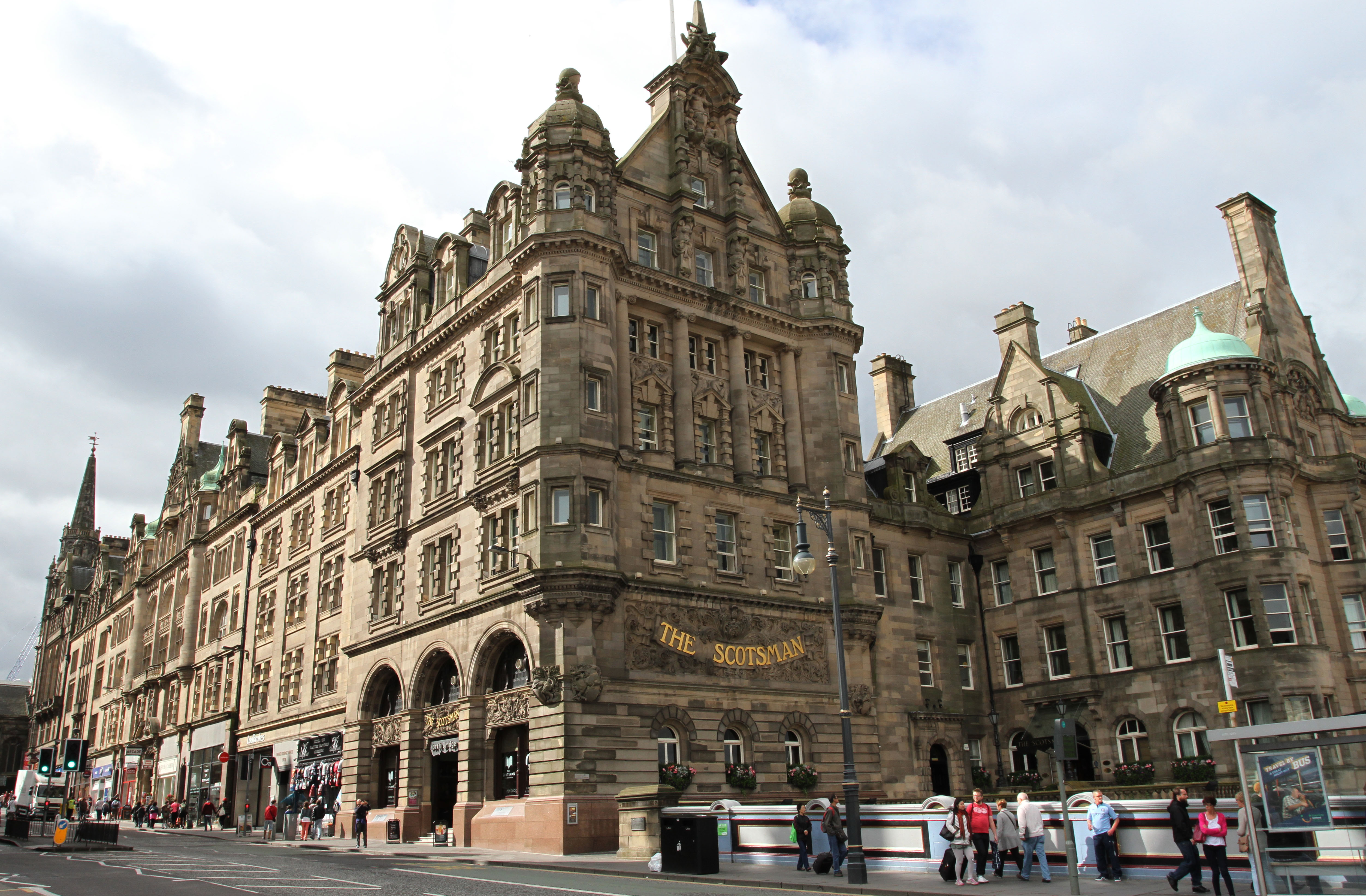 the-scotsman-luxury-hotel-in-edinburg...