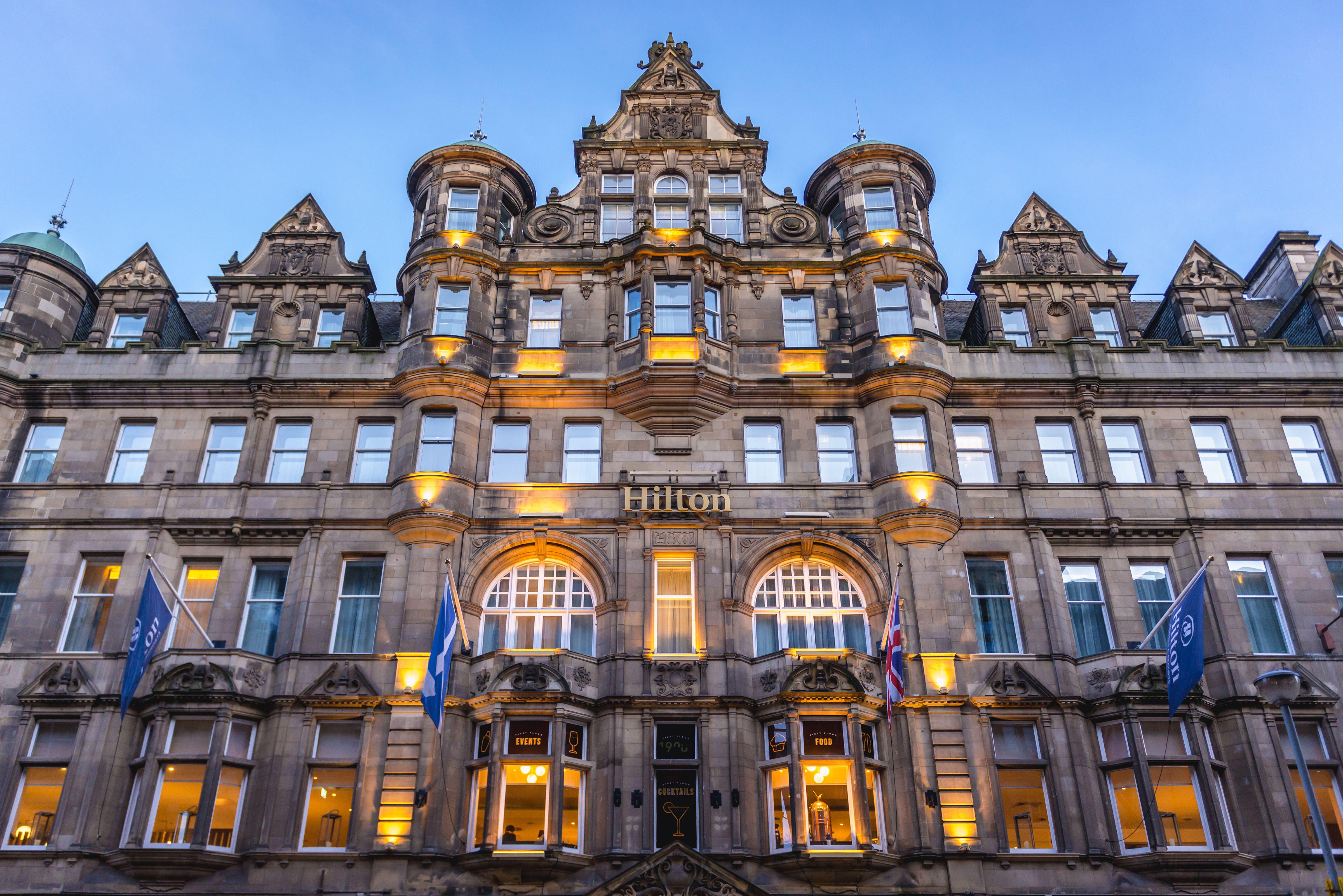 hilton-luxury-hotel-in-edinburgh.jpg